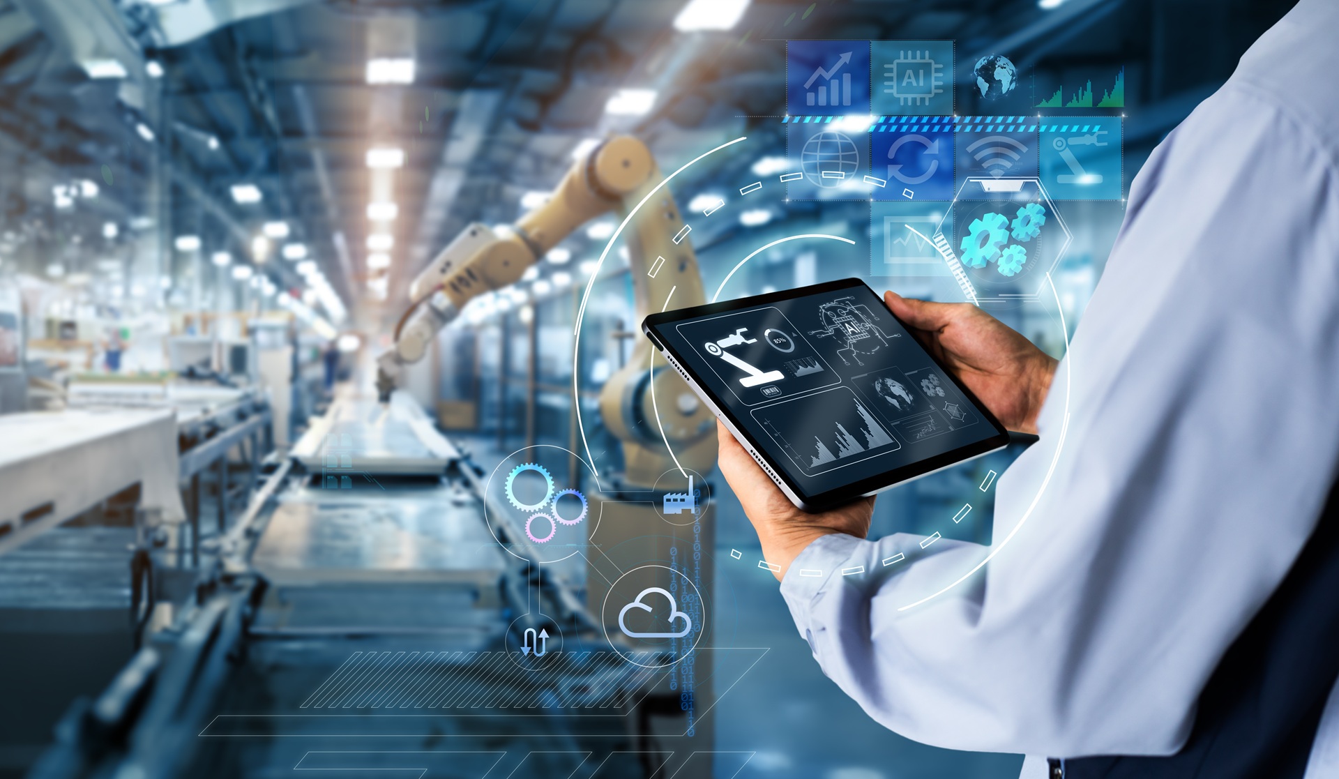 Fabrikhalle mit digitalen Prozess-Icons | Automatisierungslösungen