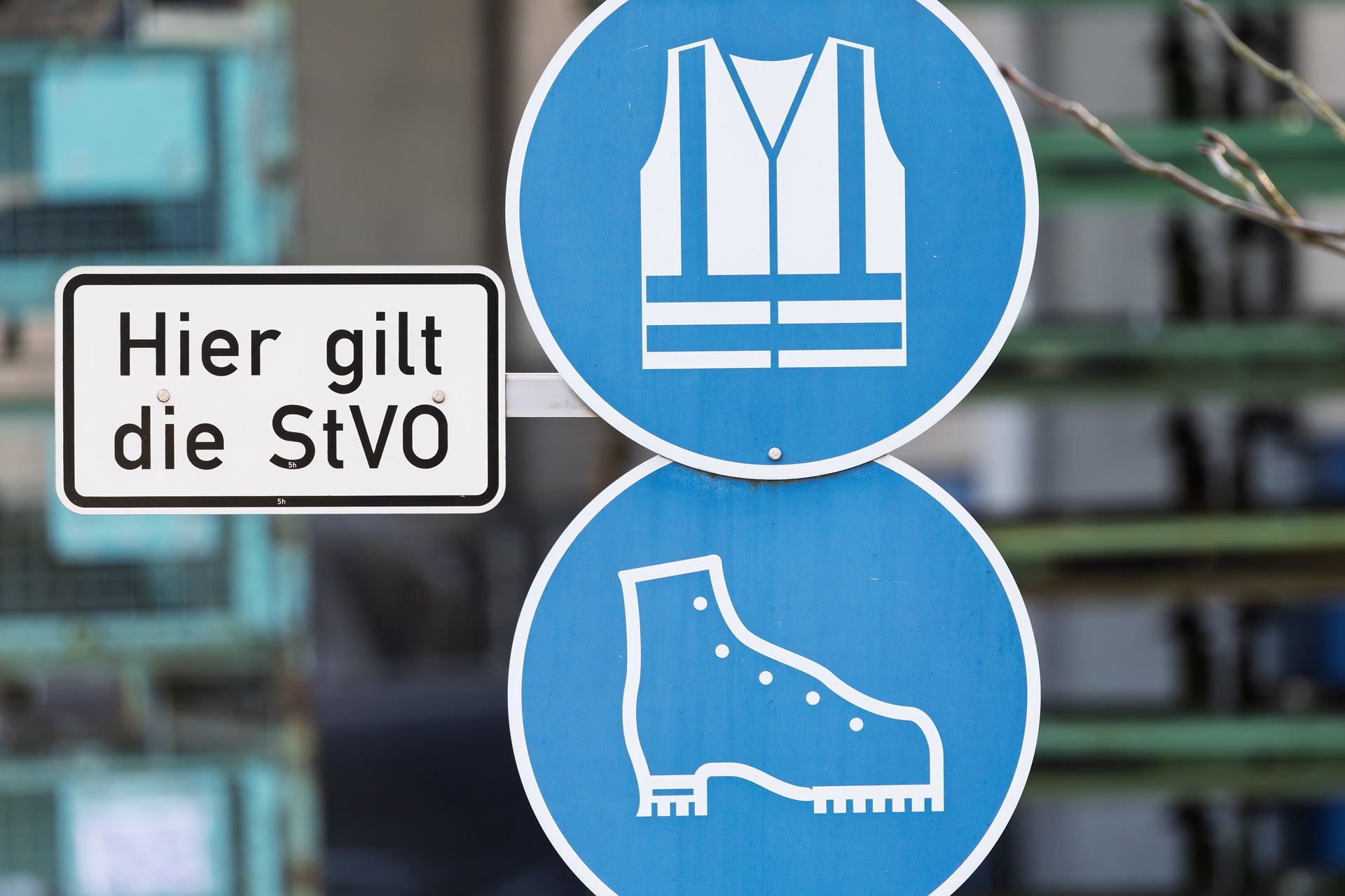 Vorschriftenschild mit PSA-Hinweis | Personenleitsystem 