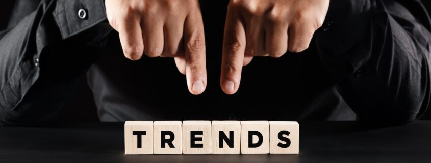 Holzwürfel mit Schriftzug Trends | Pernaturam