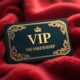 Schwarze VIP-Mitgliedskarte auf rotem Stoff | Berlin Escort